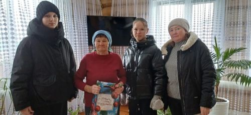 Мирное небо в наших сердцах: подарки от Калтаковской школы и детского сада