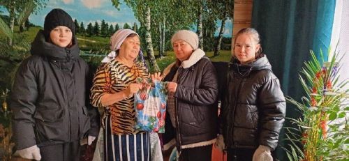 Мирное небо в наших сердцах: подарки от Калтаковской школы и детского сада