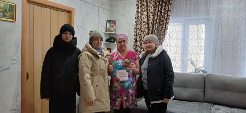 Мирное небо в наших сердцах: подарки от Калтаковской школы и детского сада