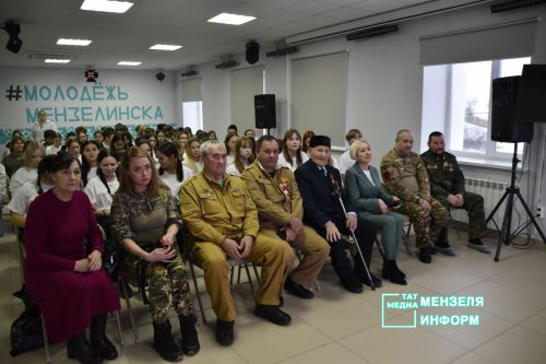 «Спасти жизнь наших ребят»: Анастасия Асанова поделилась опытом службы