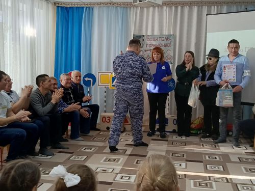 В детском саду № 5 «Зоренька» состоялся КВН по правилам дорожного движения