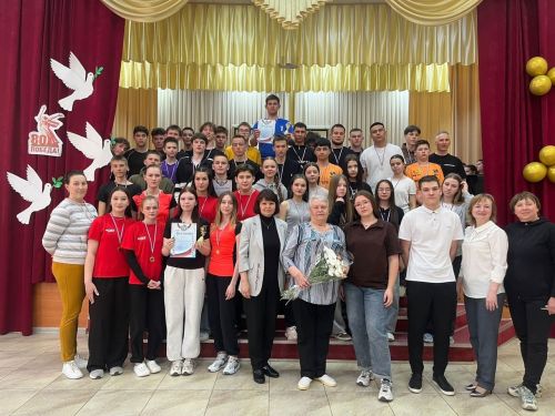 В Мензелинске состоялся турнир по волейболу памяти Леонида Николаева