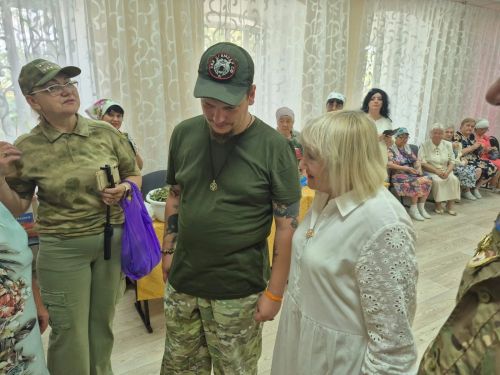 Эдуард Ягафаров и Рушан Салахов вручили грамоты мензелинским волонтерам