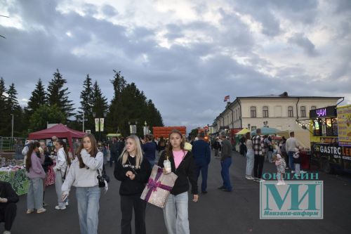 Мензелинск чествует свою молодёжь: праздник талантов, достижений и вдохновения