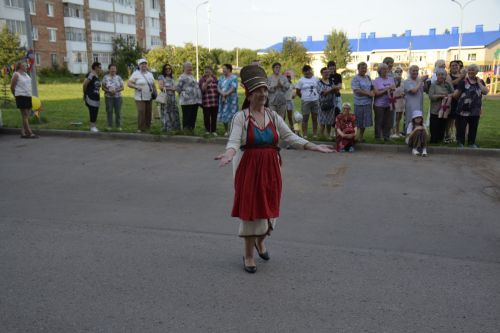 Минзәләдә «Безнең ишегалды — Дуслык фестивале» узды