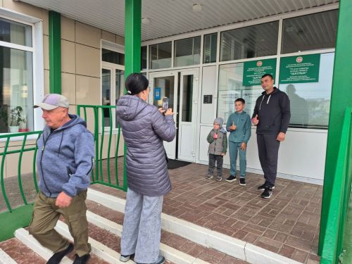 Многие жители поселка Садак в Мензелинске сегодня утром поспешили в детский сад