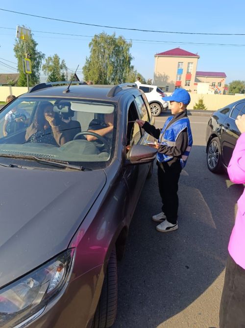 В Мензелинске прошла акция по повышению дорожной безопасности