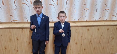 Первоклассникам Кадряковской  школы вручили фликеры