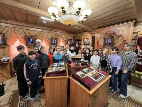 Учащиеся гимназии г. Мензелинска побывали на экскурсии в «Доме-музее Шарипа Шаймиева»