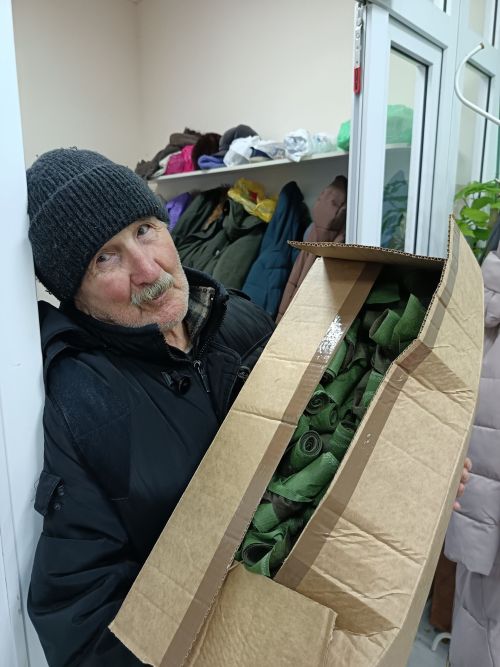 Мензелинские инвалиды: новогодние праздники в труде ради бойцов СВО.