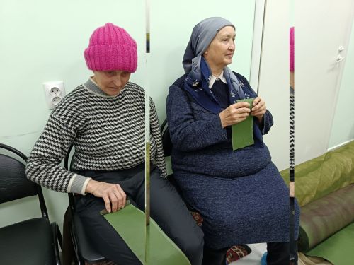 Мензелинские инвалиды: новогодние праздники в труде ради бойцов СВО.
