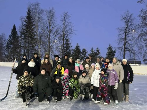 Школьный каток в Верхнем Такермене Мензелинского района стал центром зимнего досуга