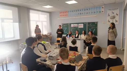 Уроки волонтерства для учащихся Коноваловской школы