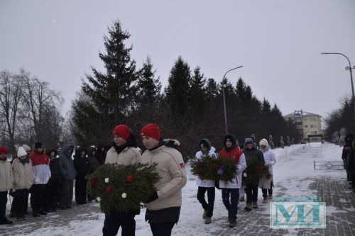 В Мензелинск состоялся митинг, посвящённый Дню защитника Отечества