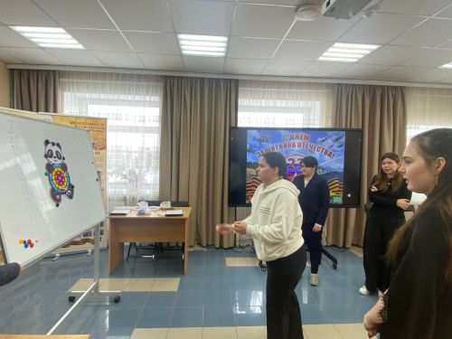 Минзәләдә китапханә студентлар өчен команда уены оештырды
