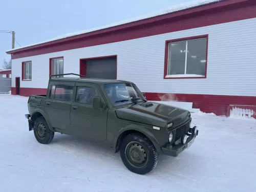 Радик и Салават Фаттаховы подготовили еще один автомобиль для отправки на фронт