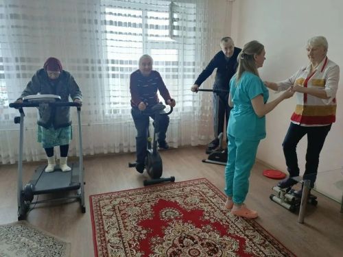 В доме-интернате для престарелых и инвалидов проходят занятия в рамках программы «Активное долголетие»