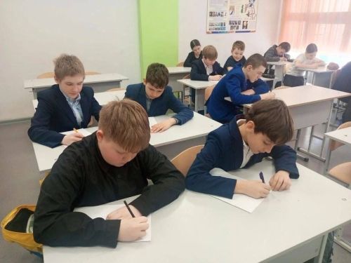 Письма Героям«: школьники Мензелинска поддерживают защитников
