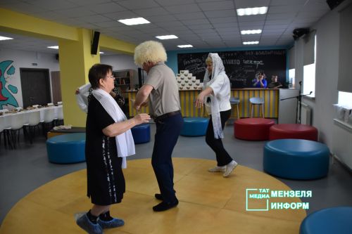 Праздник весны, таланта и танца: ТОС подарил незабываемый вечер для женщин