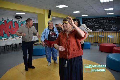 Праздник весны, таланта и танца: ТОС подарил незабываемый вечер для женщин