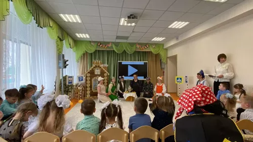В детском саду № 10 «Чишма» прошло мероприятие «Добрая дорога детства»