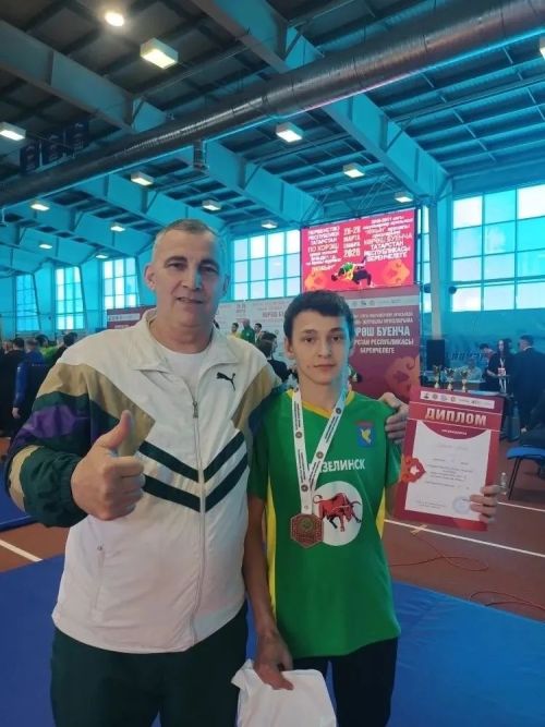Артем Зайниев занял третье место по Татарстану в призе журнала «Ялкын»