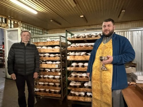 Освящены мензелинские куличи