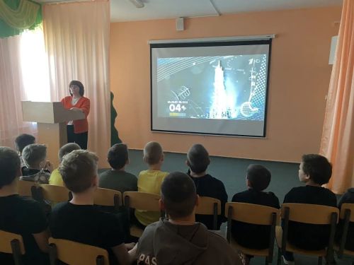 В Топасевской школе прошёл показ фильма о Юрии Гагарине