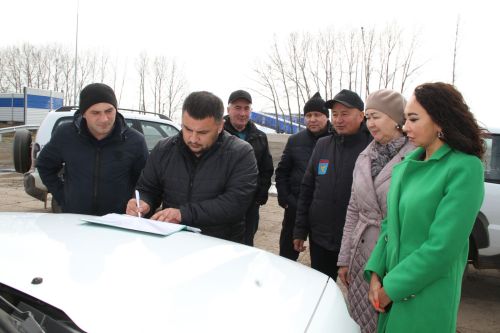 Глава района Айдар Салахов ознакомился с работами в хозяйствах