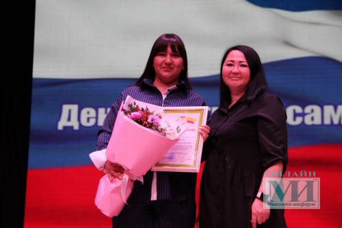 В честь Дня местного самоуправления в Мензелинском районе наградили лучших муниципальных служащих