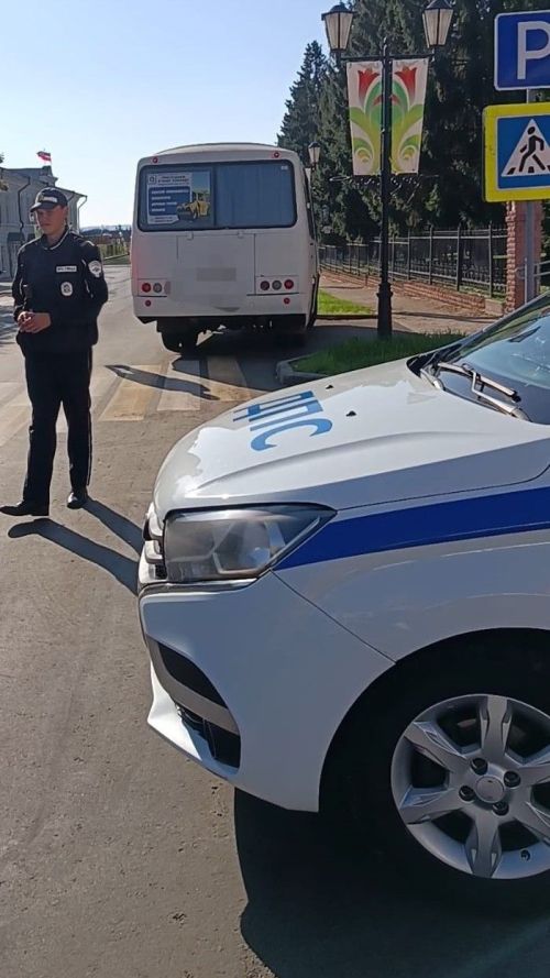 Дорога не прощает ошибок: в Мензелинском районе прошёл рейд ГИБДД по безопасности детей