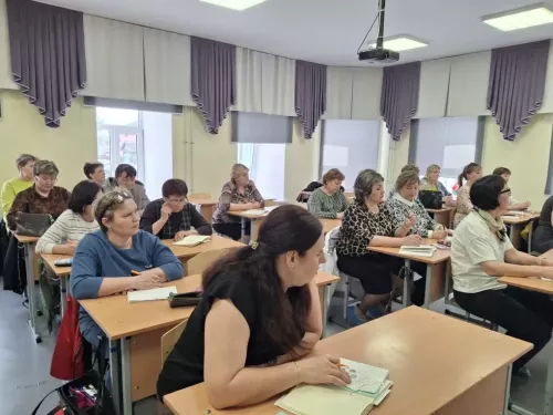 В Мензелинске педагоги обсудили проверку экзаменационных работ