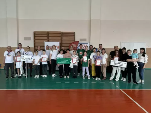 Семейный фестиваль ГТО объединил поколения в СШ «Юбилейный»