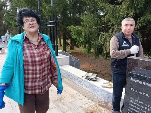 Мензелинцы встретили Первомай созидательным трудом: общегородской субботник объединил жителей