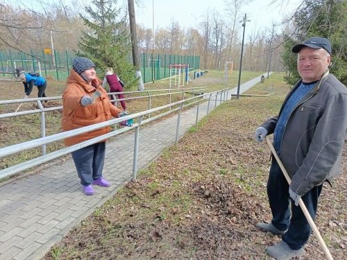 Мензелинцы встретили Первомай созидательным трудом: общегородской субботник объединил жителей