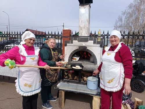 Мензелинцы встретили Первомай созидательным трудом: общегородской субботник объединил жителей