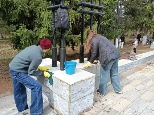 Мензелинцы встретили Первомай созидательным трудом: общегородской субботник объединил жителей