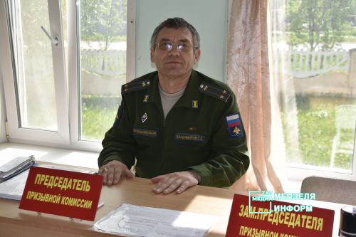 В Мензелинске продолжается призывная кампания