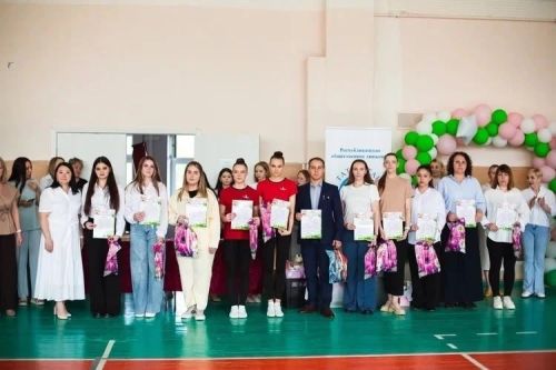 В Мензелинске состоялся юбилейный турнир по спортивной аэробике