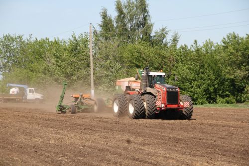 Сев в хозяйствах Мензелинского района близится к завершению