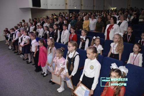 В Мензелинске состоялся слёт одарённых детей