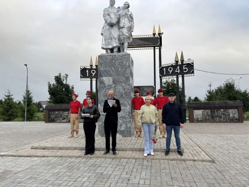 В День памяти и скорби, жители Мензелинска присоединились к всероссийской акции «Свеча памяти»