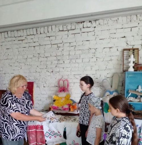 В деревне Куяново библиотекарь провела краеведческий час