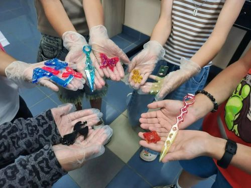 Минзәләдә эпоксид сумаласы белән эшләү буенча мастер-класс үткәрделәр