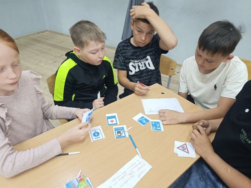 В пришкольном лагере гимназии прошла познавательная игра по безопасности дорожного движения