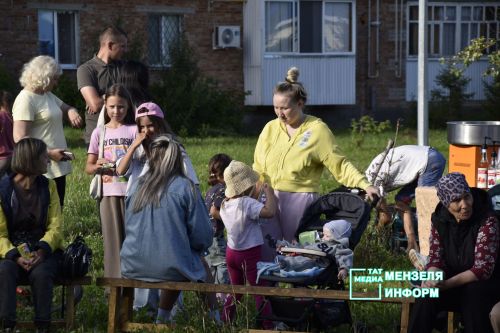 Праздник «Күршеләр» собрал жителей поселка Изыскателей