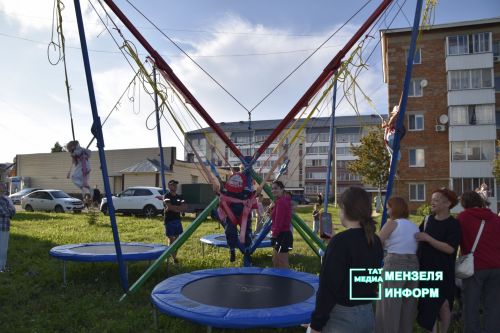 Праздник «Күршеләр» собрал жителей поселка Изыскателей