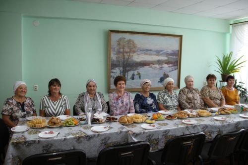 Минзәлә районының Хуҗәмәт мәдәният йортында актив волонтерларга Рәхмәт хатлары тапшырылды