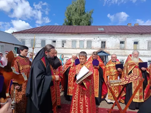 Епископ Гавриил возглавил праздничные богослужения в день памяти преподобномученицы Маргариты