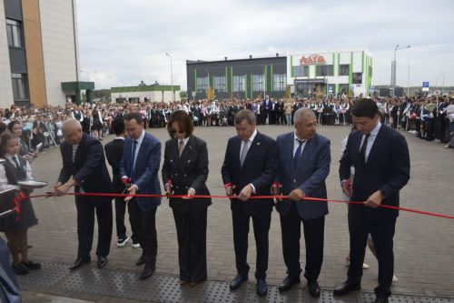 Минзәләнең «Мирас» күп профильле гимназиясендә Белем көнен билгеләп үттеләр